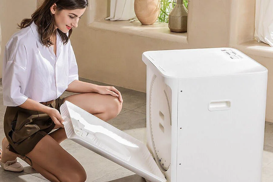 cat litter box that cleans itself
